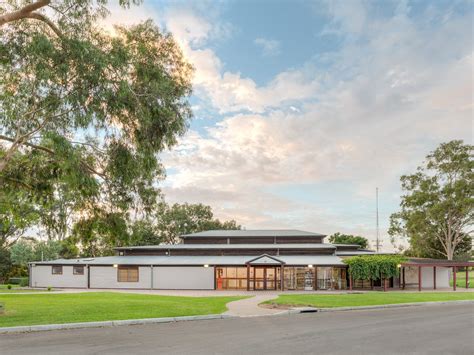 Swan Hill Regional Art Gallery Attraction The Murray Victoria Australia