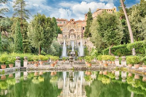 Famous Tivoli Gardens At Villa Deste In Italy