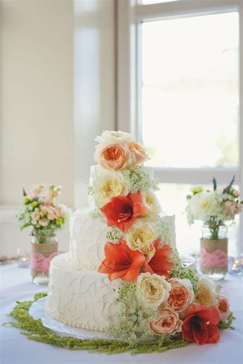 elegant buttercream wedding cake