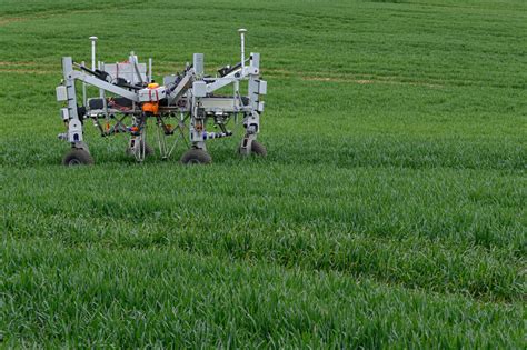 Uk Farmbot Field Trial Demonstrates New Approach To Weeding The