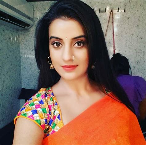 Akshara Singh Wiki Biography Dob Age Height Weight Affairs And More