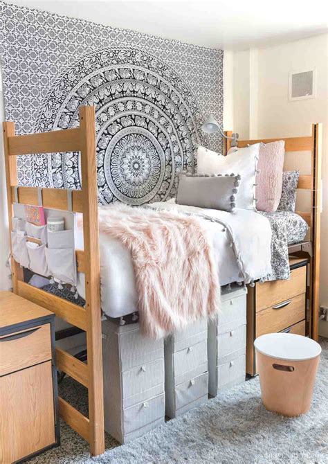 Dorm Room Decor Ideas For Girls