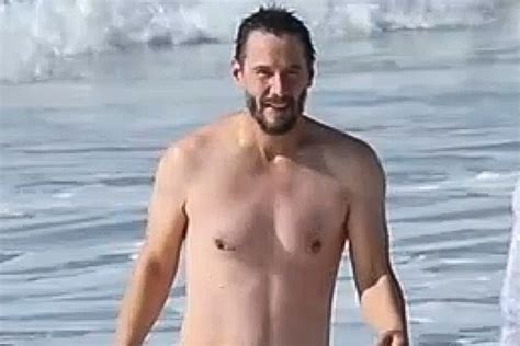 Keanu Reeves Frolics On The Beach And More Star Snaps Page Six