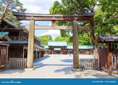 Entrance To Imperial Meiji Shrine In Shibuya Tokyo Japan Stock Photo