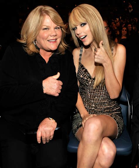 Taylor Swifts Mum Andrea Diagnosed With Brain Tumor Amid Cancer Battle