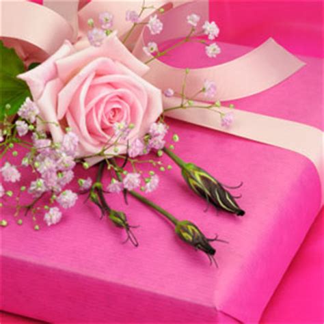 Inviare fiori per compleanno è semplicissimo con i fioristi di fioraioadomicilio.it, al tuo servizio per la consegna dei tuoi sentimenti ovunque, nel mondo. INVIO FIORI PER COMPLEANNO regalare fiori a domicilio per festeggiare un compleanno