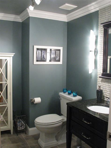 Last year, the best bathroom colors in 2019 were dark shades of red, blue, green, and purple. Stylish Bathroom Updates | Bathroom Ideas & Designs | HGTV