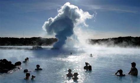 Express Travel Icelands Hot Springs At Blue Lagoon Short And City