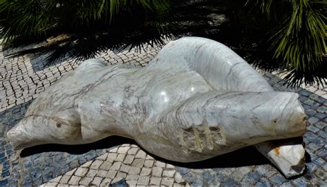 Viajar E Descobrir Algarve Lagos Escultura De Cutileiro