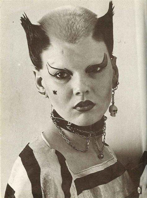 superseventies soo catwoman punk girl punk fashion punk subculture