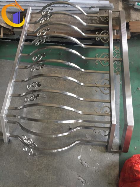 New design steel balcony railings that are available in multifarious designs, colors, sizes and thicknesses. Stainless steel hairline custom pattern balcony | Balcony ...