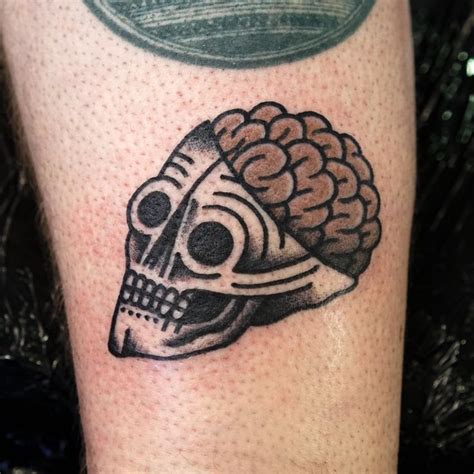 In this video, we are drawing pinky and the brain tattoo design on paper. Skull with Brain Tattoo | Brain tattoo, Tattoos, Weird tattoos