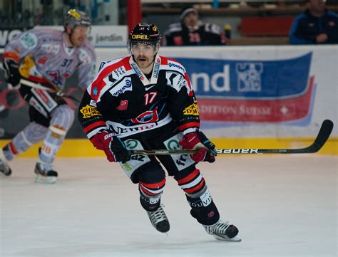 file tristan vauclair fribourg gotteron vs hc bienne 25 11 2011