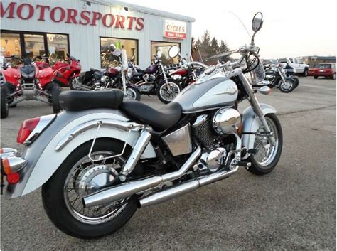 The most accurate 2001 honda shadow 750s mpg estimates based on real world results of 26 thousand miles driven in 15 honda shadow 750s. 2001 Honda Shadow Ace 750 Deluxe for sale on 2040-motos