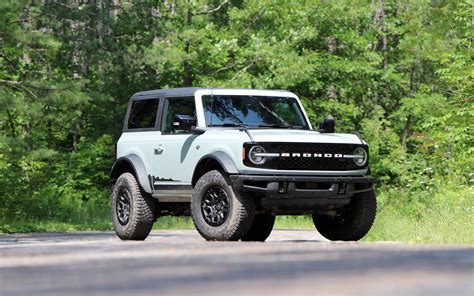 2023 Ford Bronco Review Pricing And Specs Ph