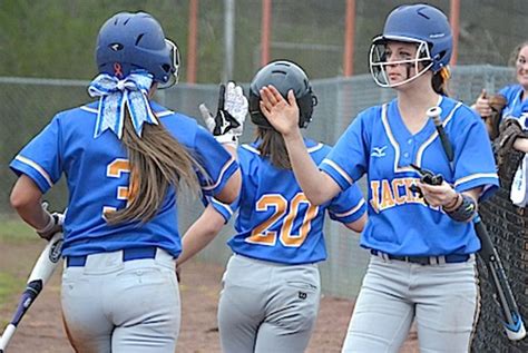 Prep Softball Curry Continues Stellar Start With Shutout Of Cordova