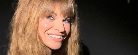 « e mi sono affezionata. Alessandra Amoroso, regalo ai fan: esce Immobile 10+1 - Tvzap