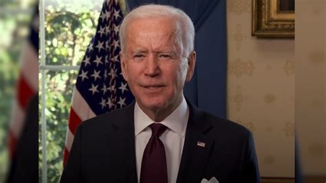Biden Signs Executive Order Promoting Voting Rights