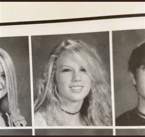 Its One Of Her Yearbook Photos Young Taylor Swift Taylor Swift 2006