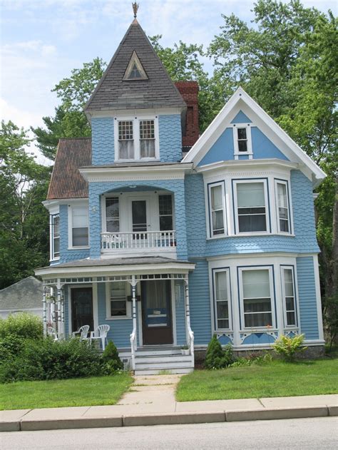 Check out these big design features inside tiny homes, as seen on tiny house, big living and tiny luxury, only on hgtv.com. 124 best images about Big BLUE House on Pinterest | Queen ...
