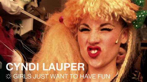 Cyndi lauper she's so unusual girls just want to have fun. Cyndi Lauper© — Girls Just Want to Have Fun (Tradução ...