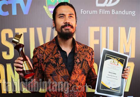 Pemenang Festival Film Bandung 2017 Dari Chicco Jerikho Hingga Tyas Mirasih