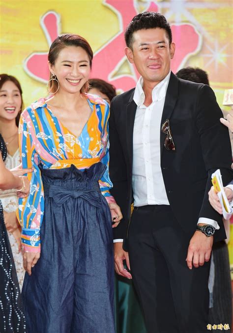 在线客服 活动中心 官方论坛 官方微信 官方微博. 爆登記蕭大陸取精生子？!侯怡君笑「讓他方便好做事」 - 自由娛樂