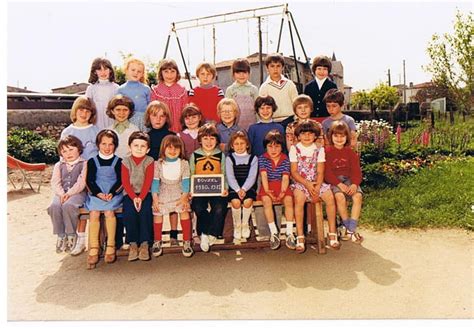 Photo De Classe Moyenne Section Ecole Maternelle De 1980 ECOLE