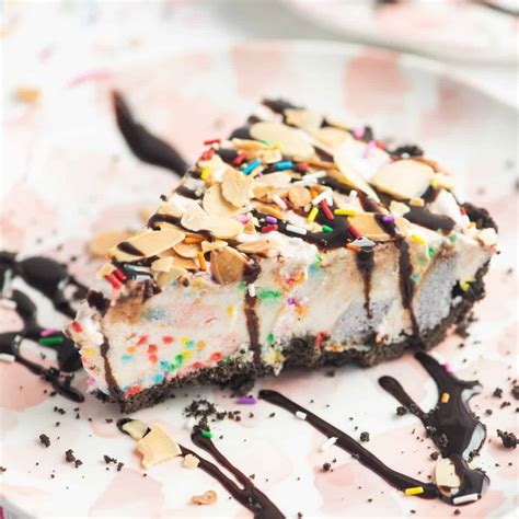 Easy Ice Cream Pie Recipe