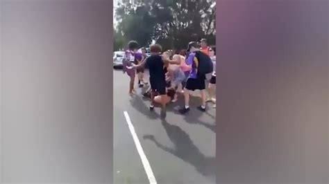 Queensland School Fight Video Of Bundaberg Brawl Goes Viral The