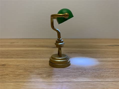 A Tiny Yet Working Classic Bankers Lamp 6 Steps With Pictures