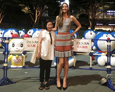 190cm Tall Girl And Doraemons By Zaratustraelsabio On Deviantart