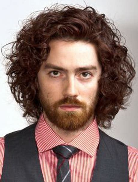 Ideen fur wellen locken frisuren fur manner und tipps zum stylen. Frisur jungs locken