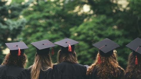 5 Financial Planning Tips For Recent College Graduates Blue Trust