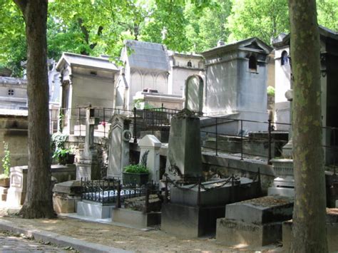 Père Lachaise Cemetery Interesting Thing Of The Day