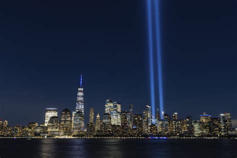 The Latest Tribute In Light Rises From Twin Towers Site Ap News
