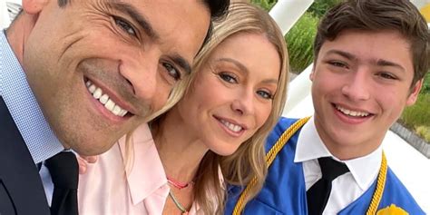 Kelly Ripa And Mark Consuelos Celebrate Son Michaels Nyu Graduation