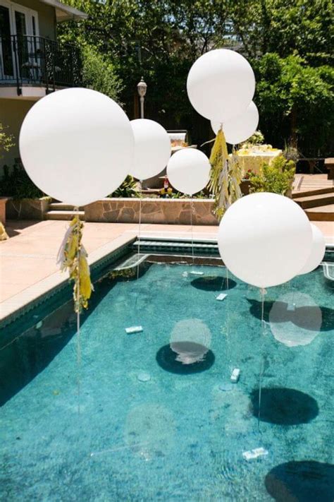 21 Dazzling Diy Balloon Decorating Ideas To Impress Your Guests