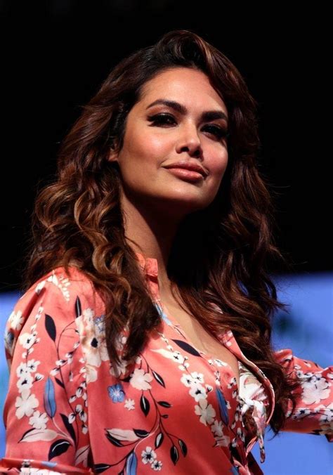 Esha Gupta Hits Back At Trolls Who Mocked Her For Commenting On The Syrian Crisis