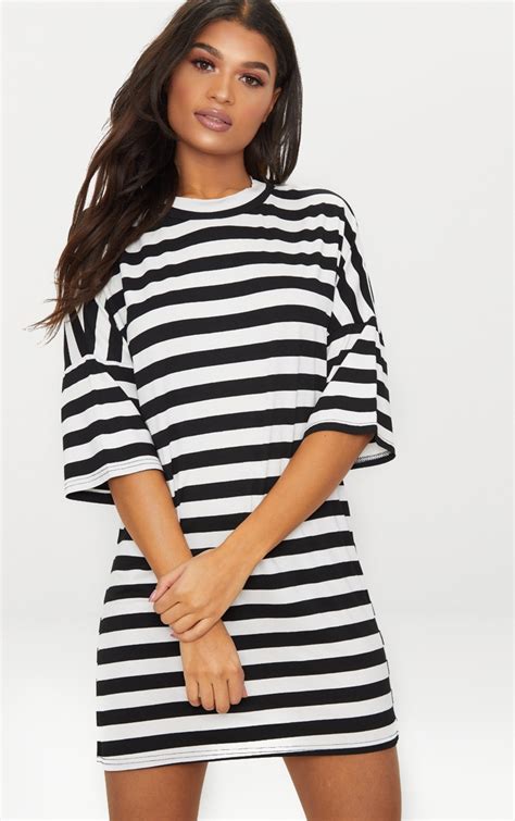 Monochrome Oversized Stripe T Shirt Dress Prettylittlething Aus