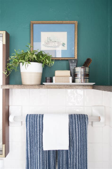 This rental bathroom makeover has been compensated by collective bias, inc. A 100% Reversible Rental Bathroom Makeover For Under $500 ...