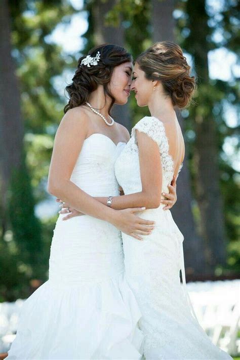 Pin By Lolalisa On Wedding Lesbian Bride Lesbian Wedding Lesbian