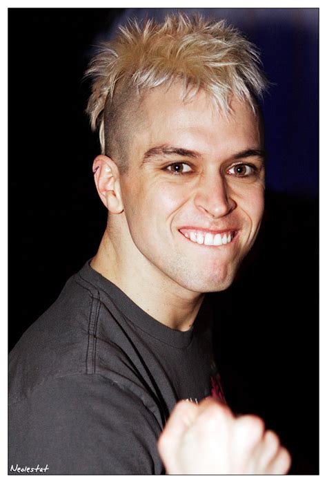 Pete bennett was born on 22 march, 1982, in dulwich and grew up on a rough council estate in peckham. Neorazzi - Pete Bennett by neolestat on DeviantArt