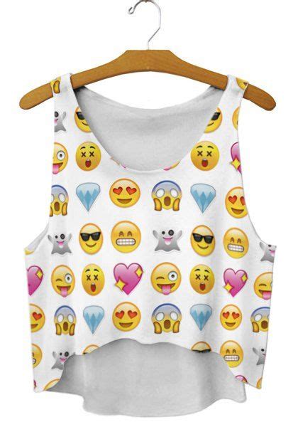 56 Off Stylish Scoop Neck Loose Fitting Emoji Print Crop Top For