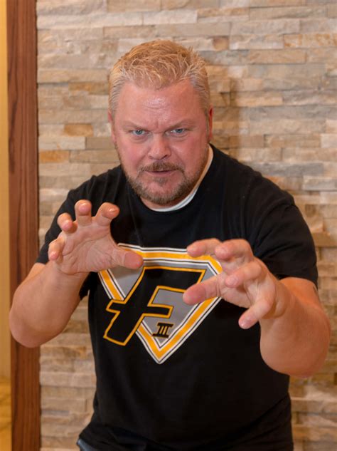 Download Professional Former Wwf Wrestler Shane Douglas Stance