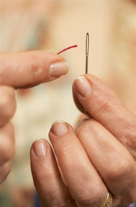 Threading Sewing Needles Thriftyfun