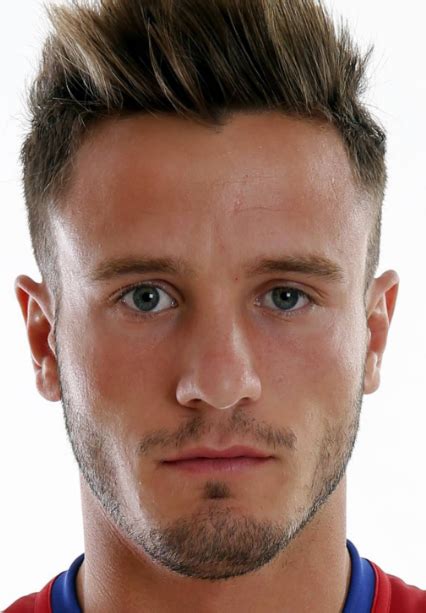 We did not find results for: Biography of Saul Niguez