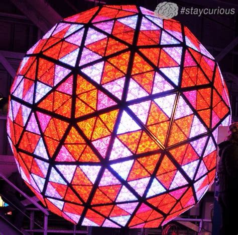 The Times Square Ball Has 32256 Leds Lighting Its Journey Down The