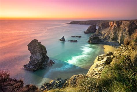 A Guide To The 5 Best Cornwall Beaches For Families