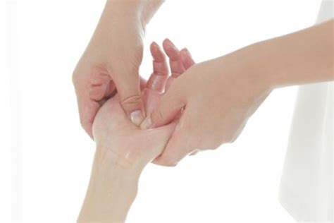 Hand And Foot Massage Decrease Preoperative Anxiety Massage Therapy